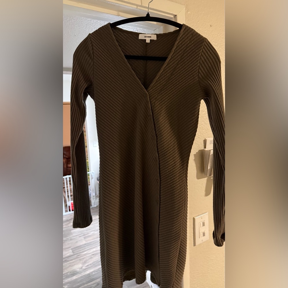 Joah Brown Mini Assymetrical Button Dress NWOT - Picture 5 of 6